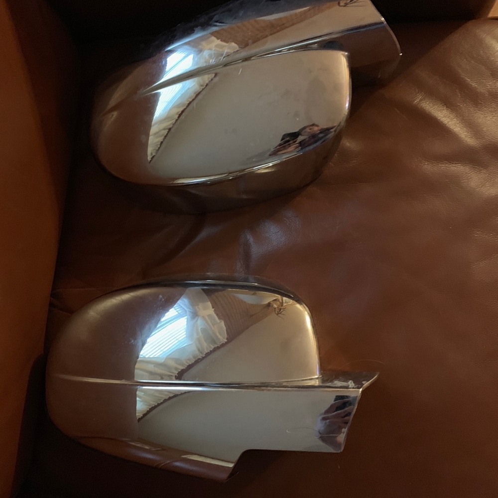 2013 Chevy Silverado  chrome mirror caps